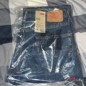 NWT 550 Levi Mens Jeans